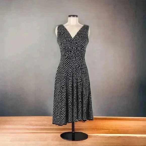 Scarlett NEW W Tags Size 8 Sleeveless Black/White Silky Polka Dot V-Neck Dress - Picture 3 of 7